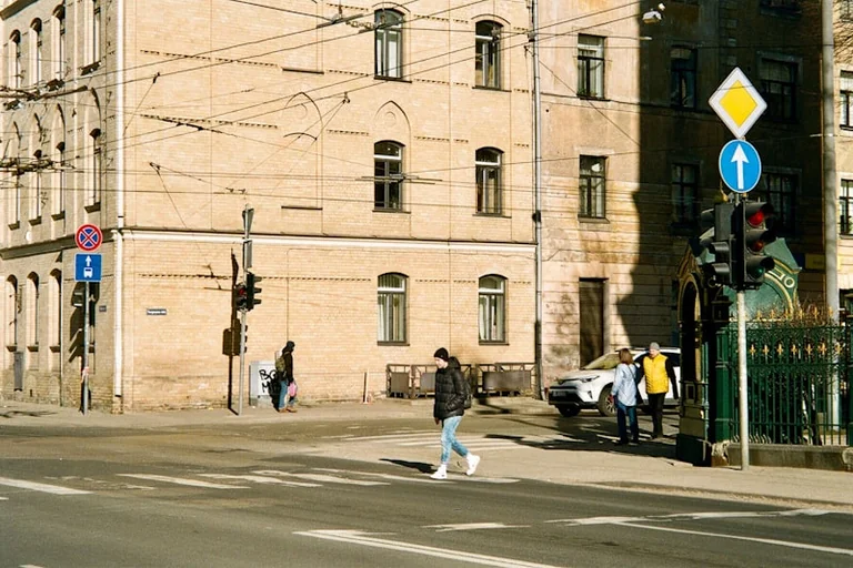 Satiksmes ierobežojumi Rīgā: kas jāņem vērā 24. augustā