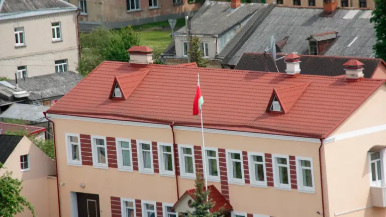 Zinību diena Latvijā: seši pagriezieni no 1996. līdz 2026